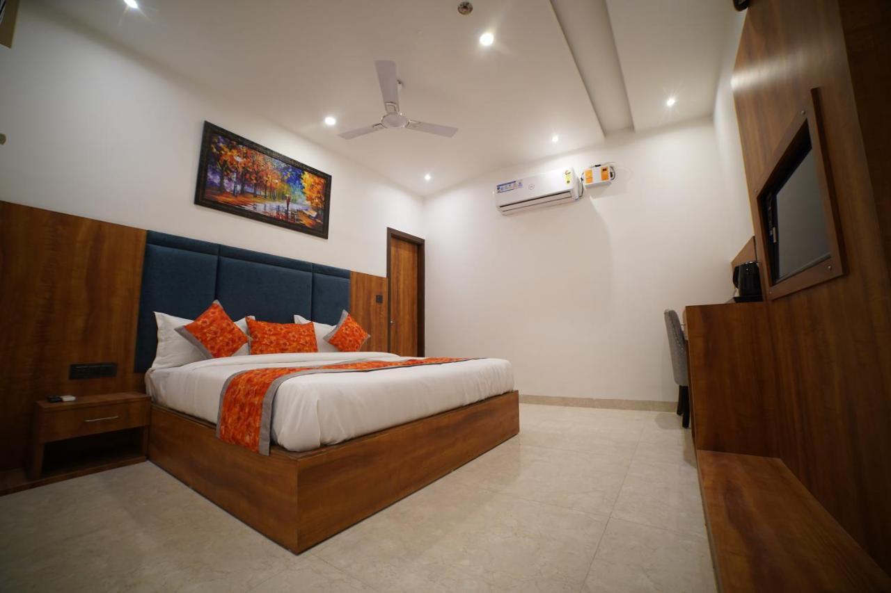 Hotel Elite - 5 Mins From Golden Temple Amritsar Exterior foto