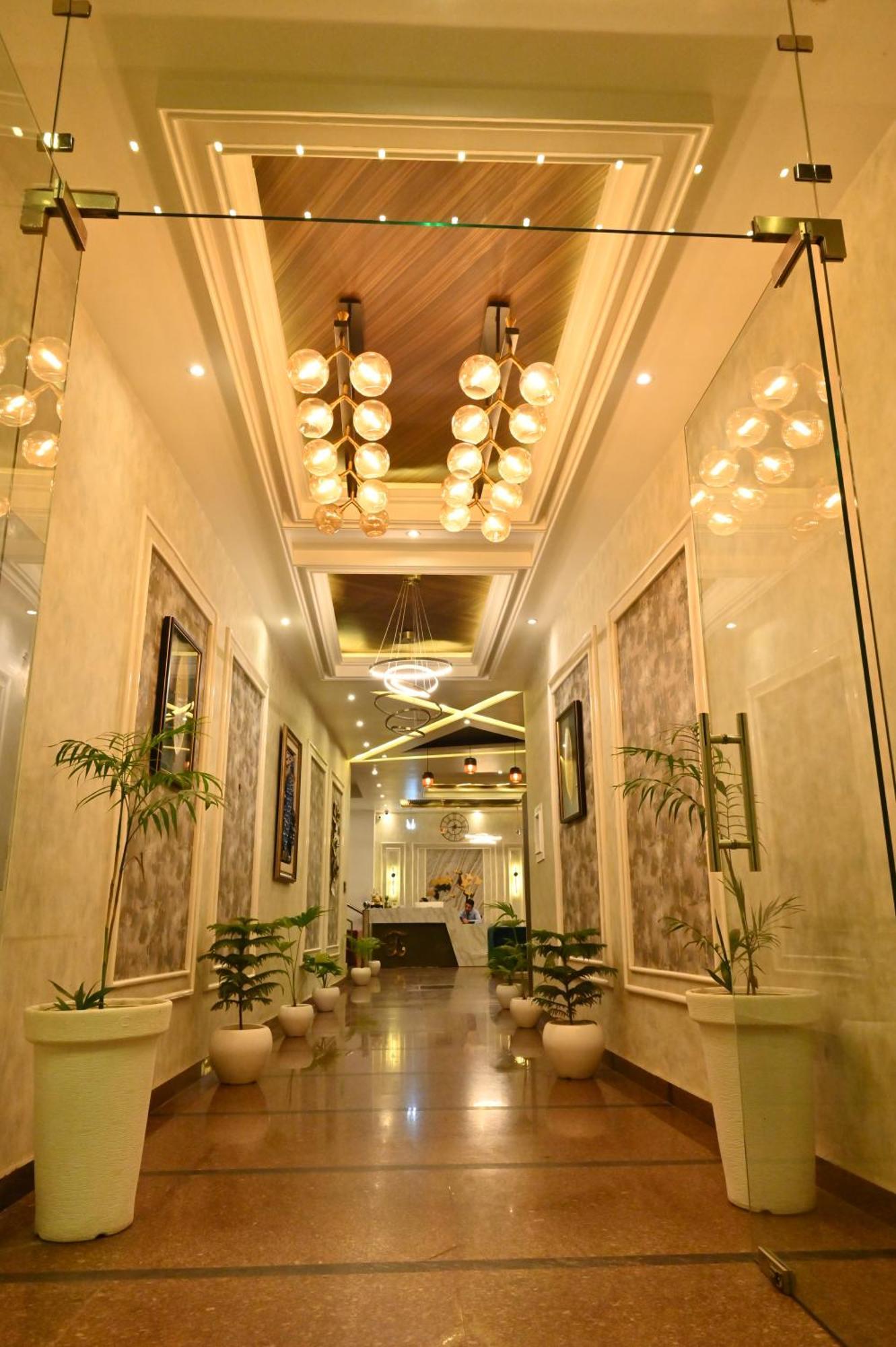 Hotel Elite - 5 Mins From Golden Temple Amritsar Exterior foto